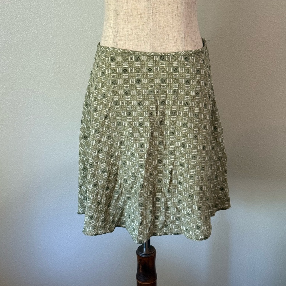 Studio Olive Patterned Skater Skirt